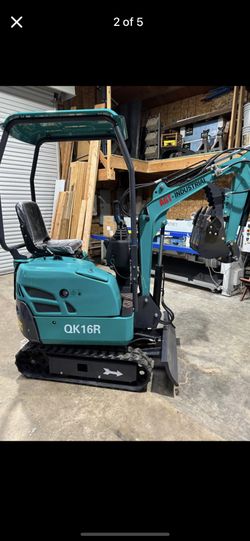 2025 Mini Excavator AGT Q15R