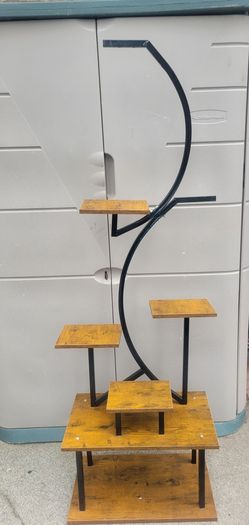 Plant stand
