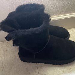 UGG Size 9 Women’s 