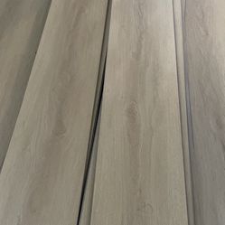 Luxury Vinyl Floor 9x60.    20 ML. $2.00 Sqft
