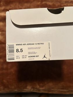 LIKE NEW- Jordan Retro 12