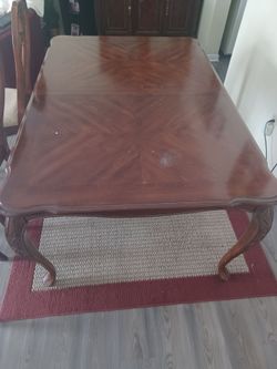 Free stuff, table, chairs, carpet, and more