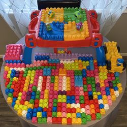 LARGE MEGA BLOKS SET