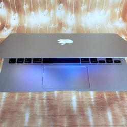 Apple Macbook Air 11”