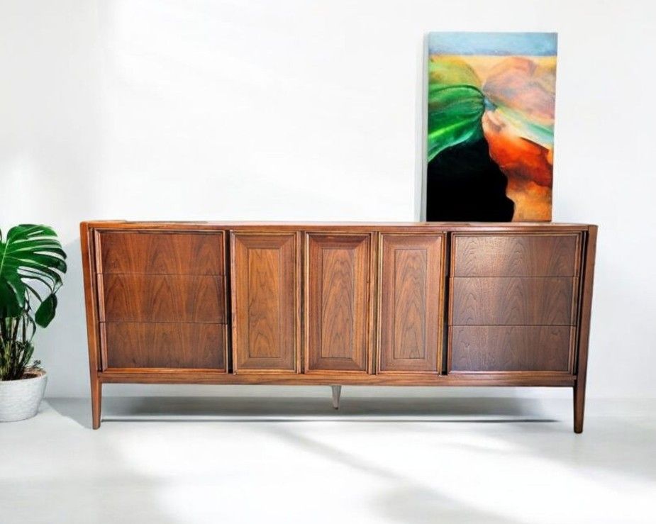 Mid Century Dresser By Thomasville