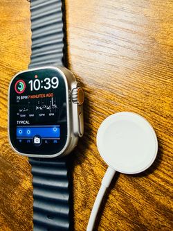 Apple Watch Ultra(GPS + Cellular)  Titanium with Black Band - Excellent condition