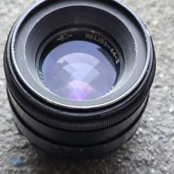 Helios 44-2 58mm F2