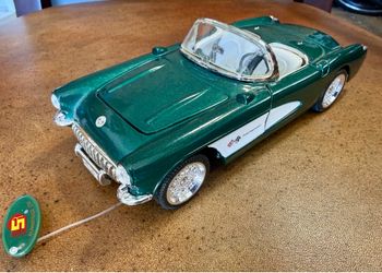 Sunnyside LTD 1957 Corvette Diecast 1/24