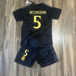 Bellingham Real Madrid KIDS soccer Jersey Size 28 (12-13 years)