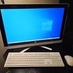 HP 22 Inch TouchScreen All In One PC Like Brand New Condition Works Perfect 