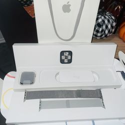 Apple Watch SE 44 mm. 