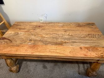Solid Wood Coffee Table with Turned Legs