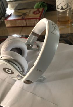 Beats mixr white