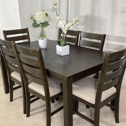 Ashley Furniture Dining Table With 6 Chairs 