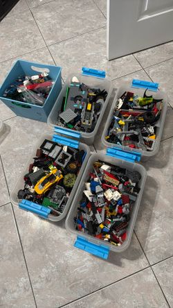 5 HUGE Boxes Full Of Random LEGO Pieces And Sets
