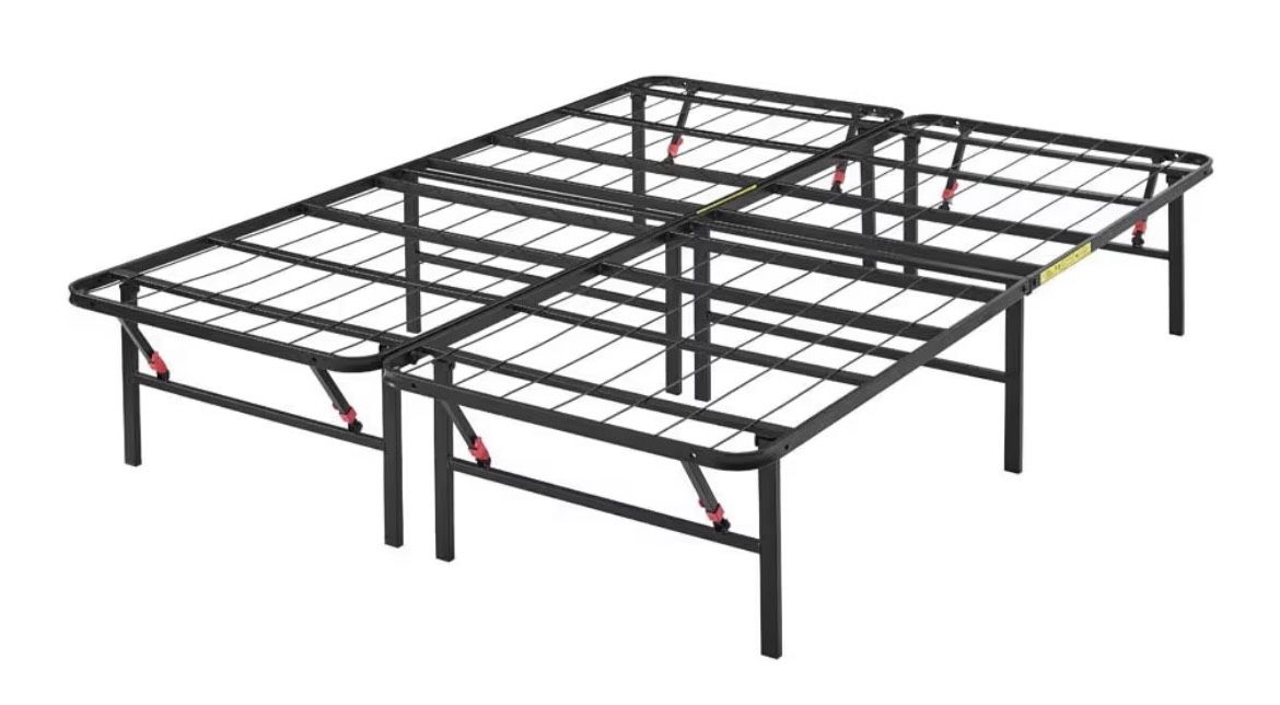 Queen bed Frame - Foldable 