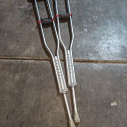 Free Crutches 