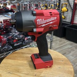 Milwaukee M18 FUEL 18V Lithium-Ion Brushless Cordless 1/2 in. Impact Wrench with Friction Ring (Tool-Only)