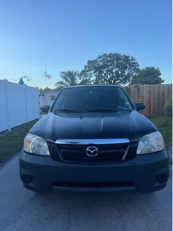 Mazda 2006 Tribute Excellent Condition !!!