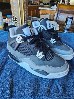 Air Jordan 4 Retro Cool Grey kid size 5 Y