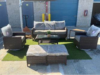 7-Piece Wicker Patio Conversation Seating Set with Gray Cushions