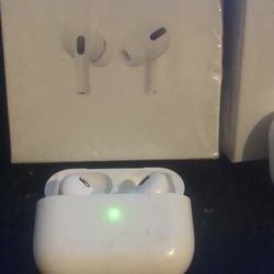 AirPods