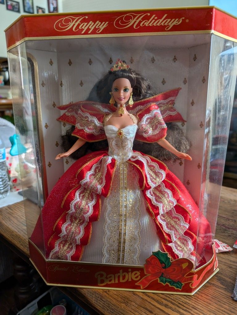 1997 Happy Holidays Special Edition Barbie Doll Mattel