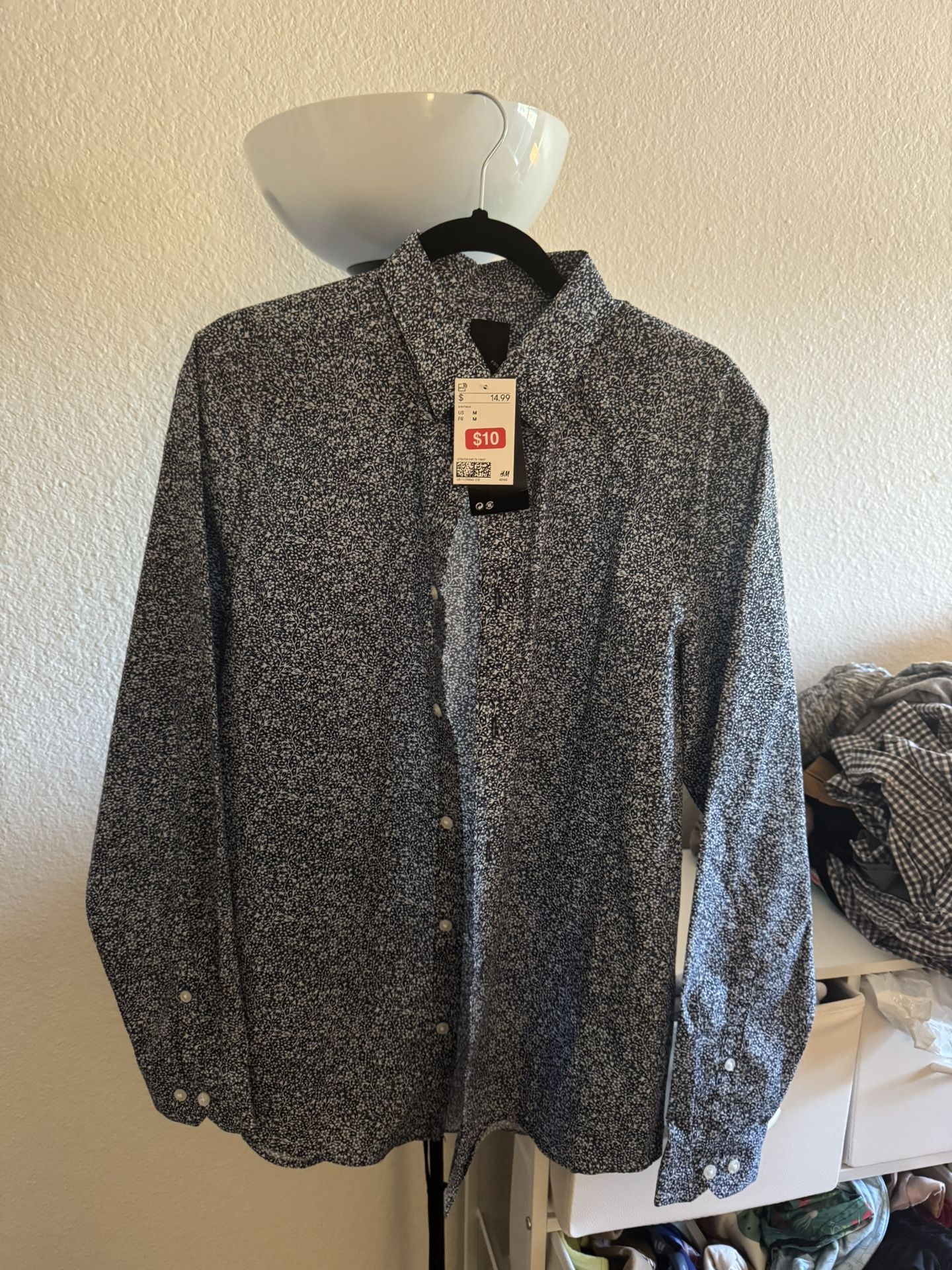 Brand New Dress Shirts - Medium, Slim Fit