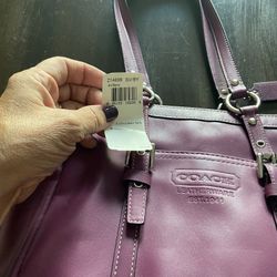 coach purple leather shoulder bag tote