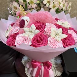 pink flower bouquet 