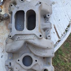 Edelbrock Intake
