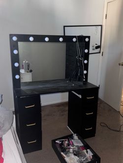 Vanity mirror for parts see description