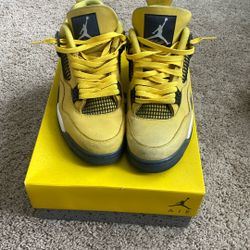 Jordan 4 lightning 