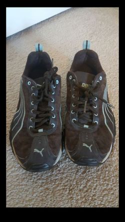 Women's Size 7 puma shoes