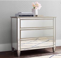 High-Quality Pottery Barn Mirrored Dresser – Like New