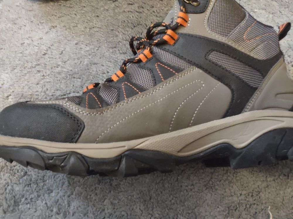 New Hikers with Box