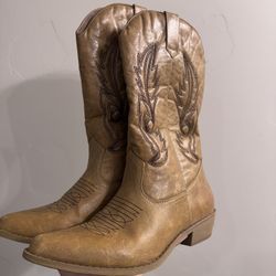 Coconuts by Matisse boots Gaucho Size 10 Women’s