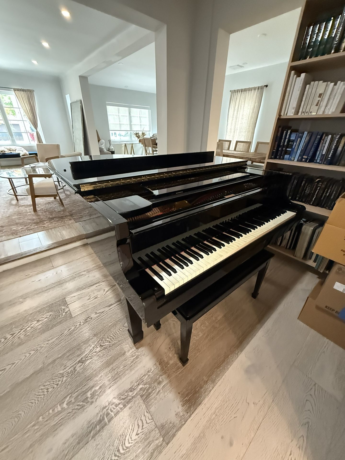 Yamaha C3 Grand Piano 