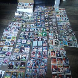 Huge Baseball Cards Lot 