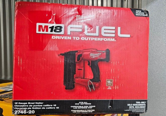 Milwaukee FUEL Lithium-Ion Brushless Cordless Gen II 18-Gauge Brad Nailer (Tool-Only)