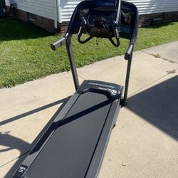 Horizon 7.0 AT Treadmill 