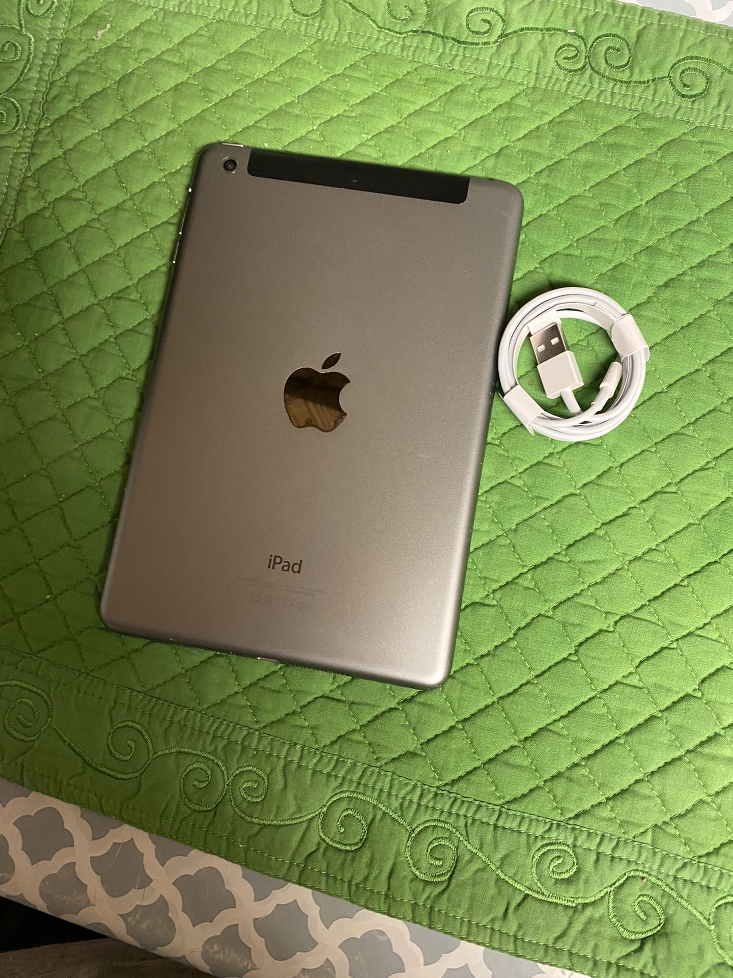 iPad mini 2 Cellular and WiFi Unlocked For All Carriers
