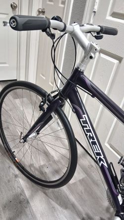 Trek Aluminum Hybrid Bike