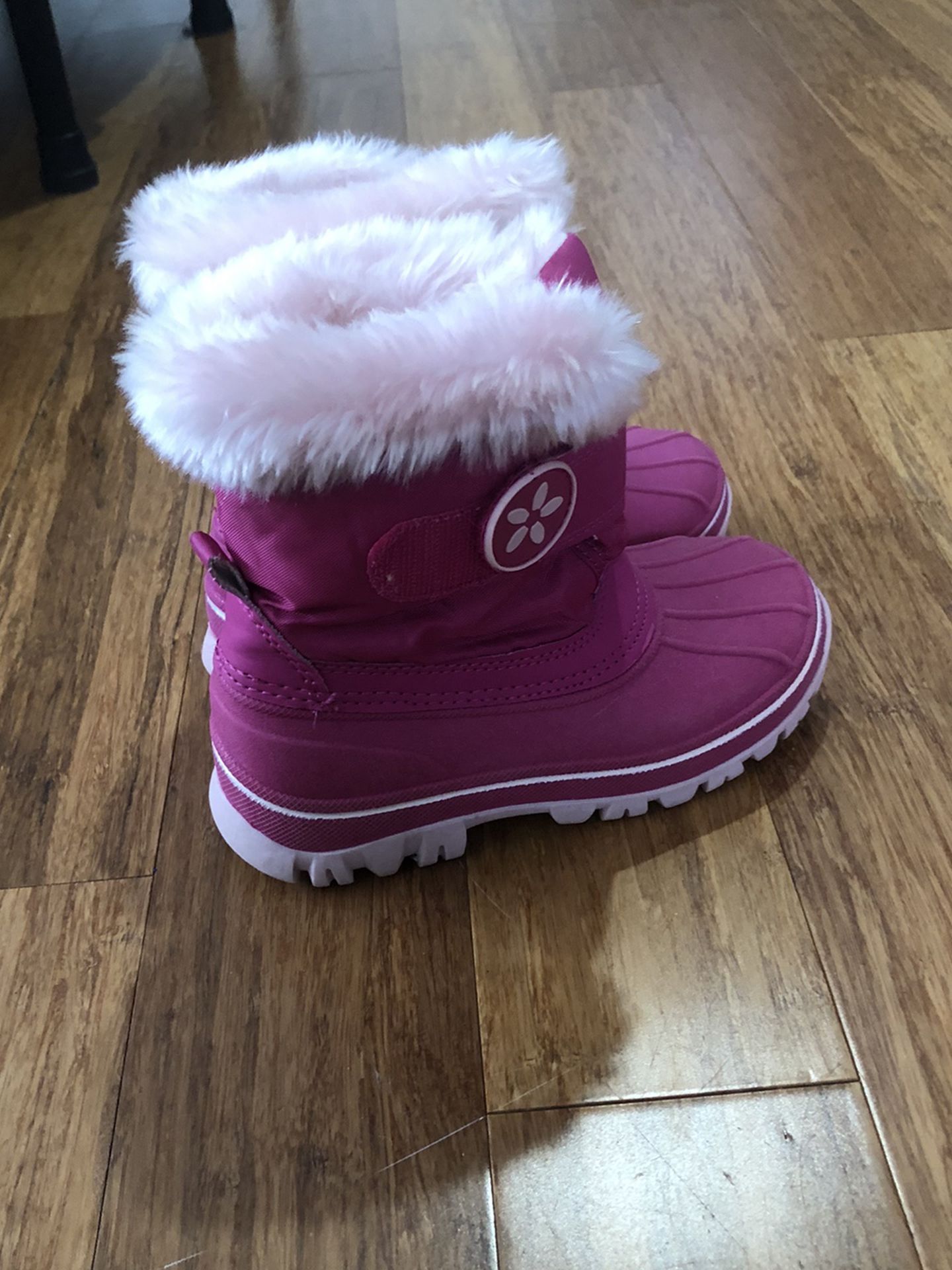 Girls 9/10 Snow boots