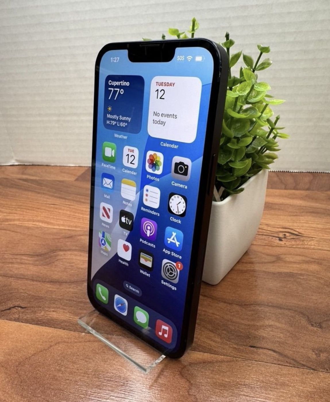 Like new iphone 13 Unlocked- 128Gb