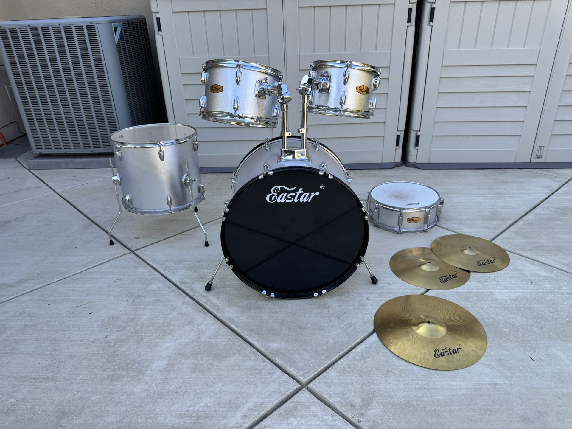 Eastar Drum Set 5 piece with cymbals
