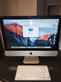 Mac Computer With Keyboard