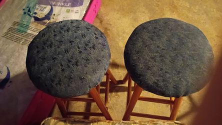 2 stools