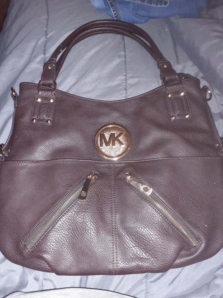 Authentic micheal kors purse