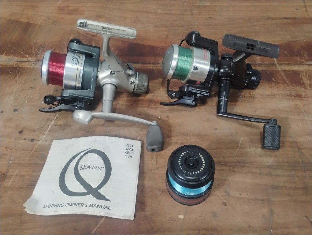 2 Quantum Snapshot 3000 Size Reels With Spare Spool 